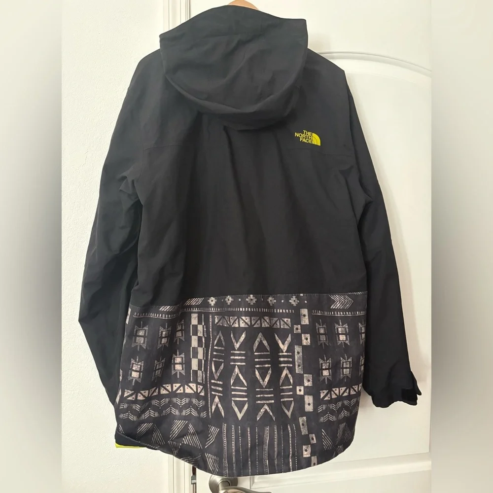 North face snow Number 11 shell jacket size L